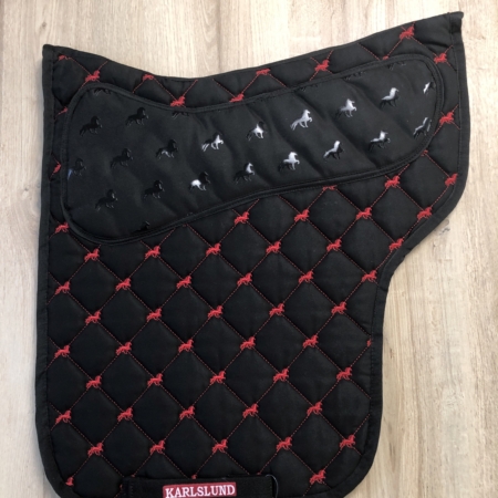 Satteldecke Karlslund Silikon-Gripp-Auflage schwarz mit rotem Isi-Stick